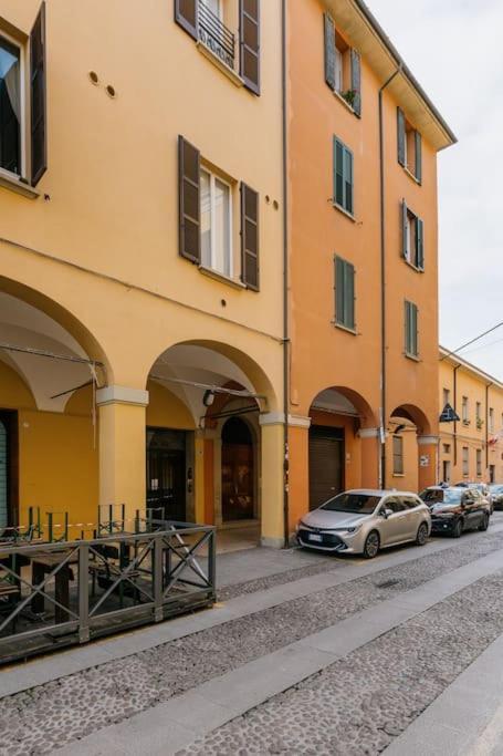 Suite In Via Del Pratello Bologna Exterior photo
