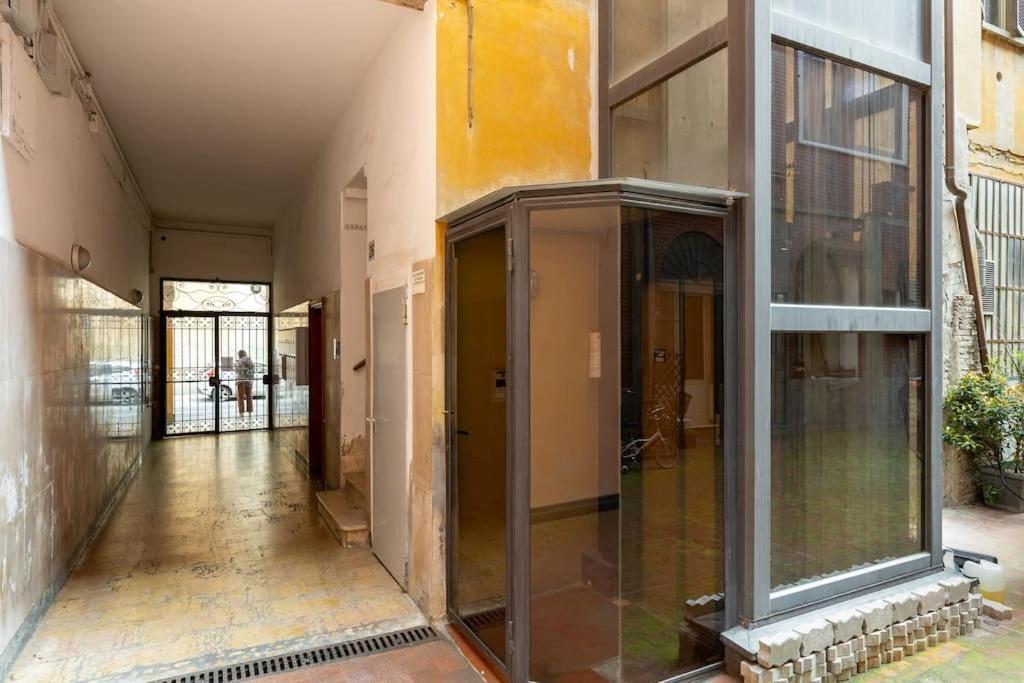 Suite In Via Del Pratello Bologna Exterior photo